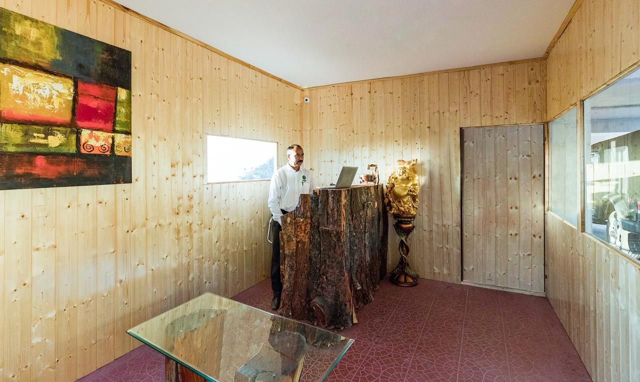 Royal Suites By Park Tree, Kasauli Esterno foto