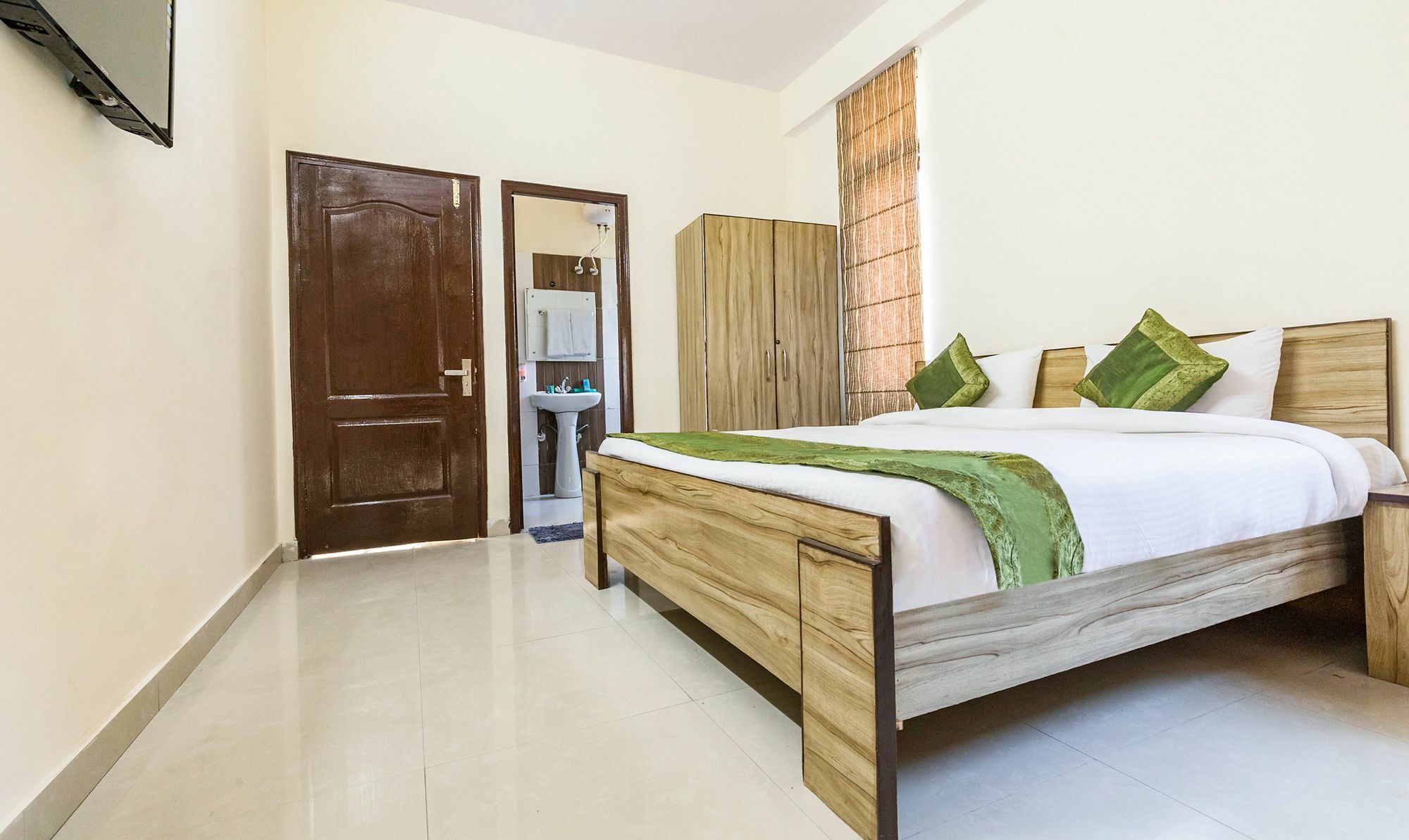 Royal Suites By Park Tree, Kasauli Esterno foto
